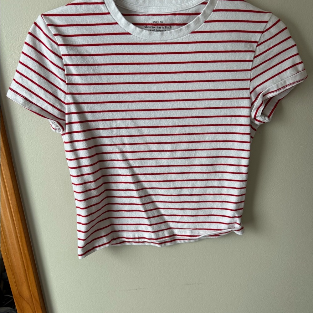 Abercrombie & Fitch Red and White Striped Tee